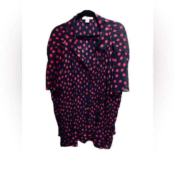 Plus size woman’s blouse - Picture 2 of 2